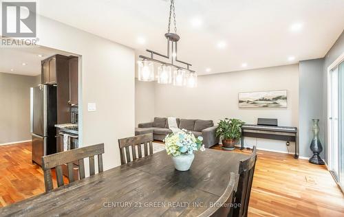3569 Nutcracker Drive, Mississauga, ON - Indoor Photo Showing Dining Room