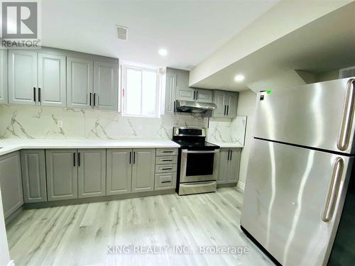 43 Hoxton Road, Brampton, ON - Indoor Photo Showing Kitchen With Stainless Steel Kitchen