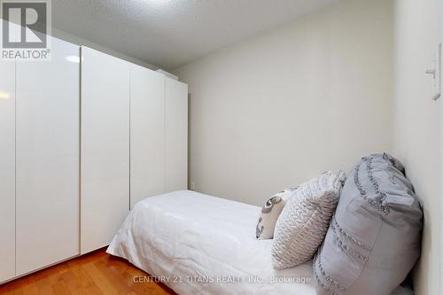8 Snowgoose Terrace, Toronto, ON - Indoor Photo Showing Bedroom