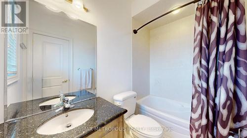 8 Heritage Woods Manor, Markham (Devil'S Elbow), ON - Indoor Photo Showing Bathroom