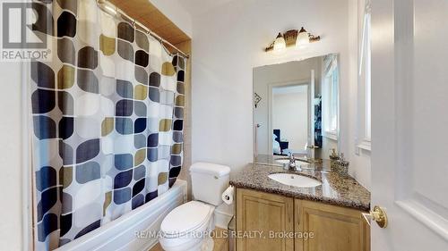 8 Heritage Woods Manor, Markham (Devil'S Elbow), ON - Indoor Photo Showing Bathroom