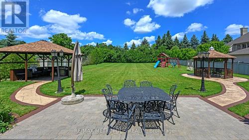 8 Heritage Woods Manor, Markham (Devil'S Elbow), ON - Outdoor With Backyard