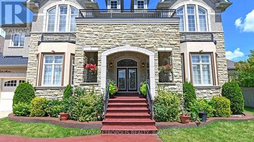 8 Heritage Woods Manor, Markham (Devil'S Elbow), ON - Outdoor With Facade