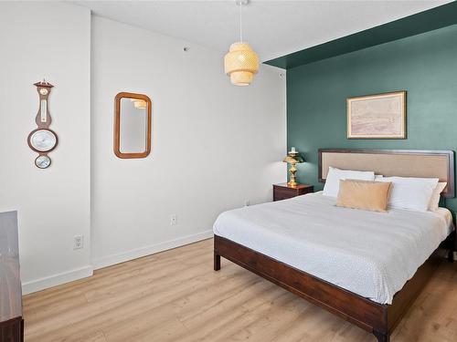 708-732 Cormorant St, Victoria, BC - Indoor Photo Showing Bedroom