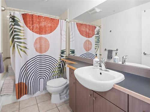 708-732 Cormorant St, Victoria, BC - Indoor Photo Showing Bathroom