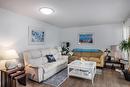 3205-415 Commonwealth Road, Kelowna, BC  - Indoor Photo Showing Living Room 