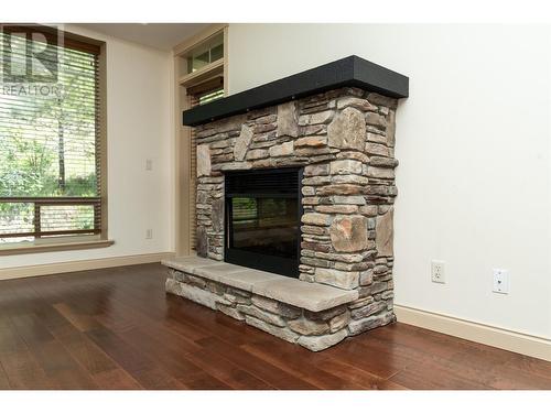 2770 Auburn Road Unit# 207, West Kelowna, BC - Indoor With Fireplace