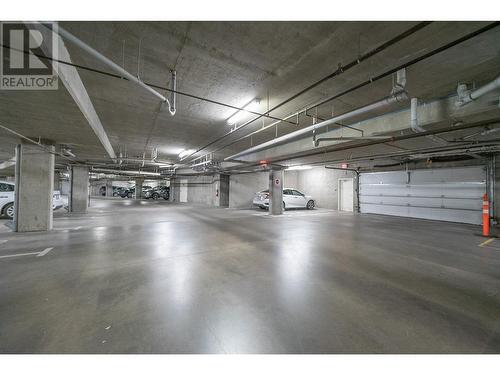 2770 Auburn Road Unit# 207, West Kelowna, BC - Indoor Photo Showing Garage