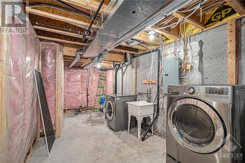 270 Losino Crescent, Ottawa, ON - Indoor Photo Showing Laundry Room