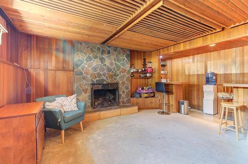 704 Vance Avenue, Kelowna, BC - Indoor With Fireplace