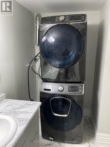 13 Fawson Cove Way, Brampton (Sandringham-Wellington), ON - Indoor Photo Showing Laundry Room