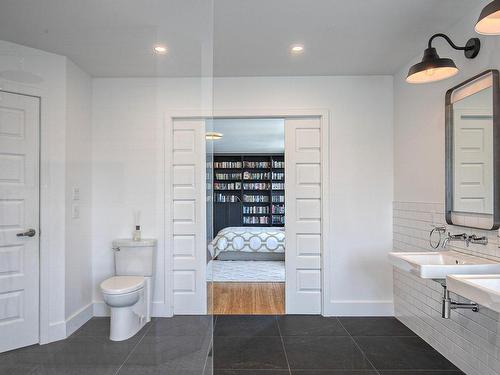 Ensuite bathroom - 116 Rue Perron, Saint-Basile-Le-Grand, QC - Indoor Photo Showing Bathroom