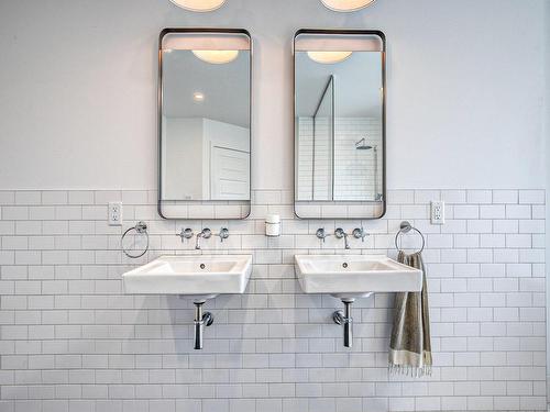 Ensuite bathroom - 116 Rue Perron, Saint-Basile-Le-Grand, QC - Indoor Photo Showing Bathroom