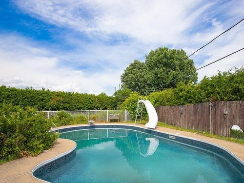 Piscine - 116 Rue Perron, Saint-Basile-Le-Grand, QC - Outdoor With In Ground Pool With Backyard