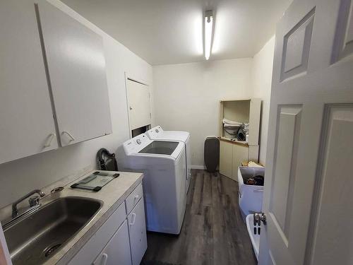 Laundry room - 92  - 94 16E Avenue E., Amos, QC - Indoor Photo Showing Laundry Room