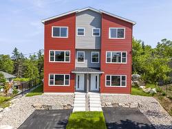 6 Charlton Avenue  Halifax, NS B3R 1B1