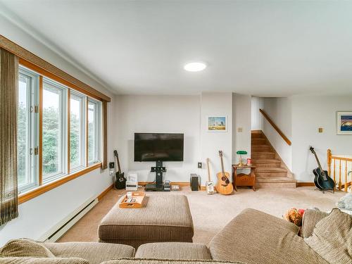 2571 St Margarets Bay Road, Timberlea, NS 