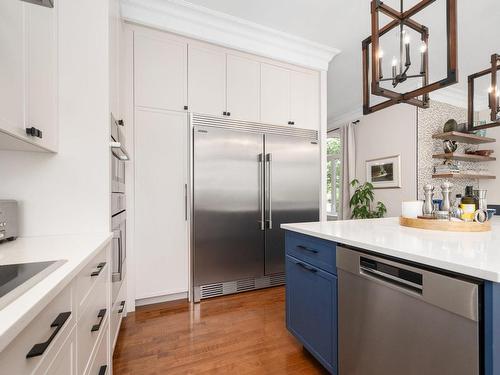 Cuisine - 4 Place Anne-Hébert, Notre-Dame-De-L'Île-Perrot, QC - Indoor Photo Showing Kitchen With Upgraded Kitchen