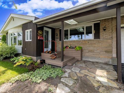 ExtÃ©rieur - 199 Rue Northcote, Pincourt, QC - Outdoor With Deck Patio Veranda