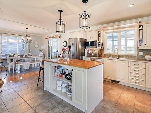 Kitchen - 358 16E Avenue, Saint-Jean-Sur-Richelieu, QC - Indoor Photo Showing Kitchen