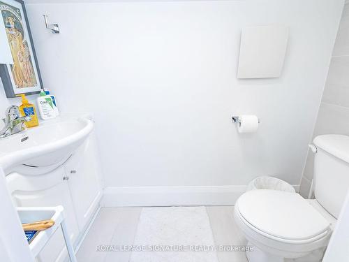 91 St. John'S Rd, Toronto, ON - Indoor Photo Showing Bathroom