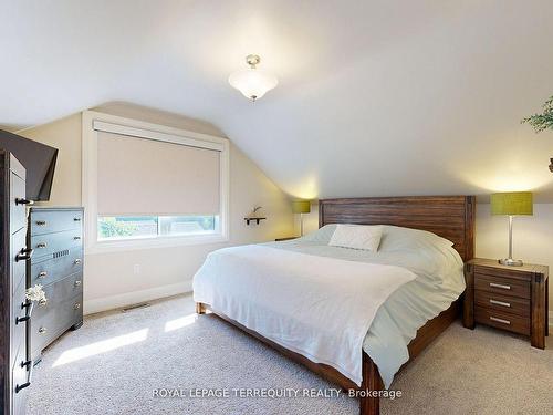 3970 Bloor St W, Toronto, ON - Indoor Photo Showing Bedroom