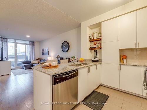 237-36 Via Bagnato, Toronto, ON - Indoor Photo Showing Kitchen With Double Sink