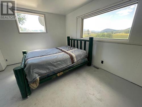 9270 North Fork Road, Grand Forks, BC - Indoor Photo Showing Bedroom