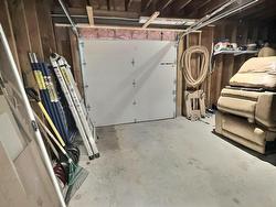 Garage - 