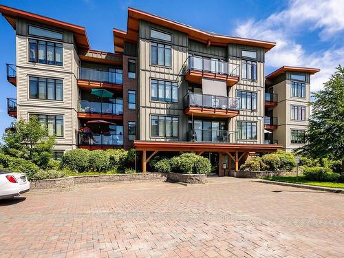 424-2300 Mansfield Dr, Courtenay, BC - Outdoor With Balcony