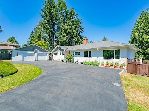 153 Sunningdale Rd East, Qualicum Beach, BC 