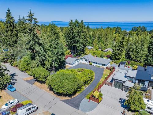 153 Sunningdale Rd East, Qualicum Beach, BC 