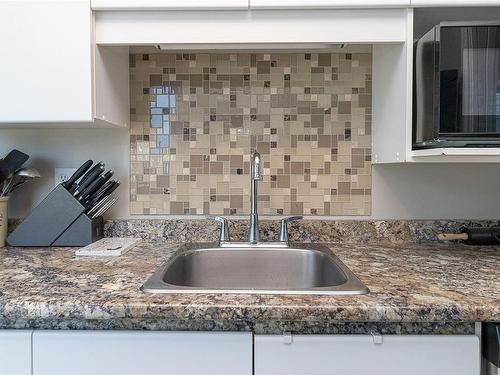 1003-1010 View St, Victoria, BC - Indoor Photo Showing Kitchen