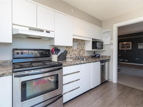 1003-1010 View St, Victoria, BC - Indoor Photo Showing Kitchen