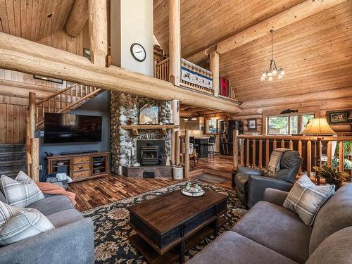 1761 Miller Rd, Merritt, BC - Indoor Photo Showing Living Room With Fireplace