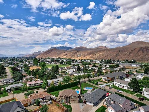 996 Arlington Crt, Kamloops, BC - Outdoor With View