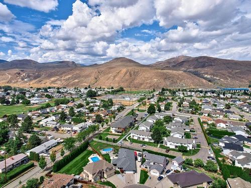 996 Arlington Crt, Kamloops, BC - Outdoor With View