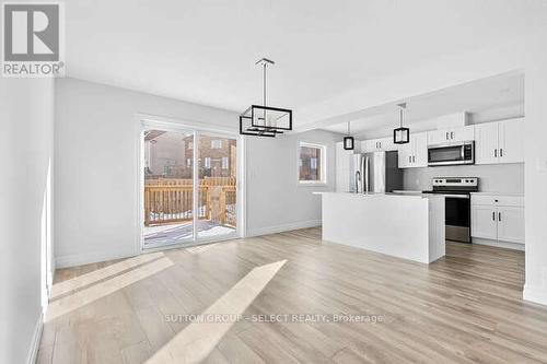 17 - 261 Pittock Park Road, Woodstock, ON - Indoor Photo Showing Kitchen