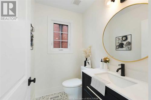 767 Argyle Road, Windsor, ON - Indoor Photo Showing Bathroom