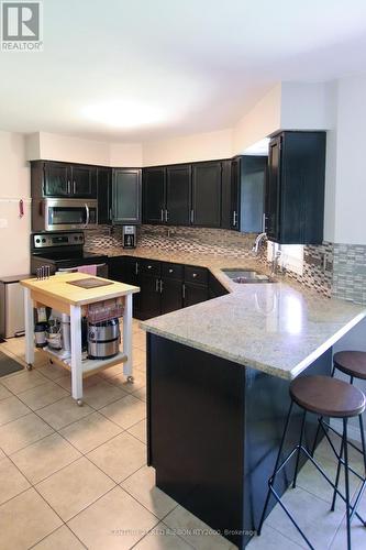 24642 Dodge Drive, Adelaide Metcalfe, ON - Indoor Photo Showing Kitchen