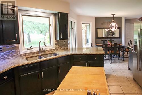 24642 Dodge Drive, Adelaide Metcalfe, ON - Indoor Photo Showing Kitchen With Double Sink