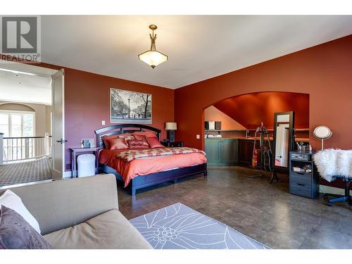 965 Westpoint Drive, Kelowna, BC - Indoor Photo Showing Bedroom