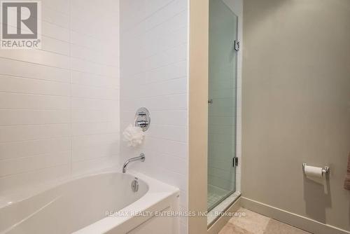 Lph 11 - 21 Nelson Street, Toronto, ON - Indoor Photo Showing Bathroom