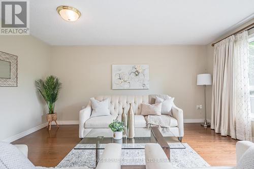 24 Beechlawn Boulevard, Guelph (Village), ON - Indoor Photo Showing Living Room