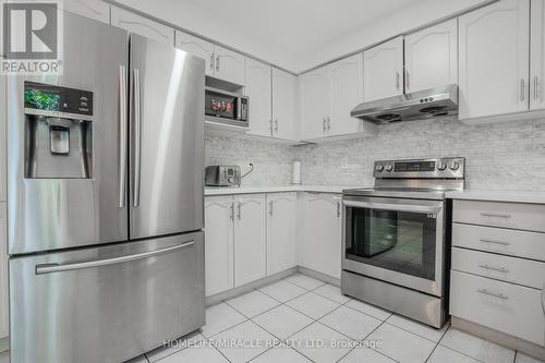 2381 East Gate Crescent, Oakville, ON - Indoor Photo Showing Kitchen With Stainless Steel Kitchen