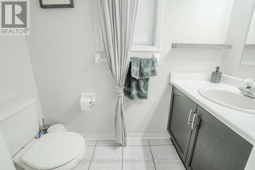 2381 East Gate Crescent, Oakville, ON - Indoor Photo Showing Bathroom