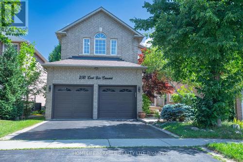 2381 East Gate Crescent, Oakville, ON - Outdoor