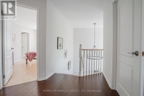 2381 East Gate Crescent, Oakville, ON - Indoor Photo Showing Other Room