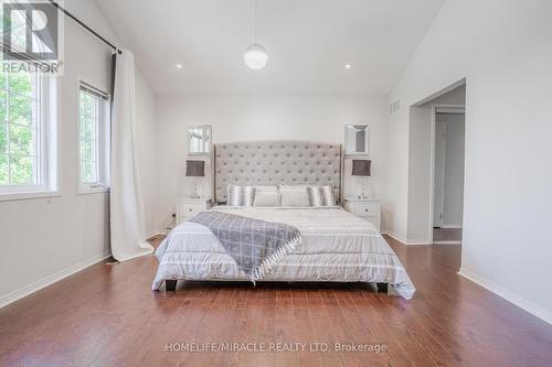 2381 East Gate Crescent, Oakville, ON - Indoor Photo Showing Bedroom