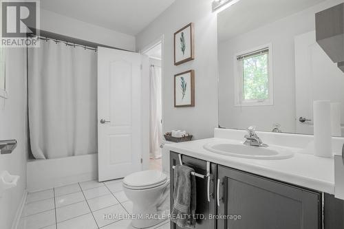2381 East Gate Crescent, Oakville, ON - Indoor Photo Showing Bathroom